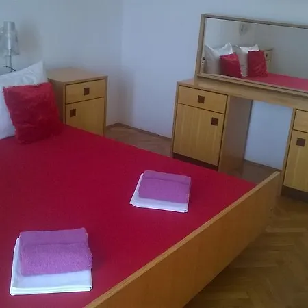 Jaksa Daire Hvar Town